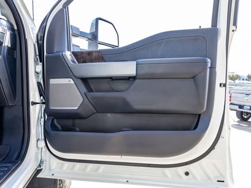 Used 2024 Ford F350 Lariat w/ Lariat Ultimate Package image 36