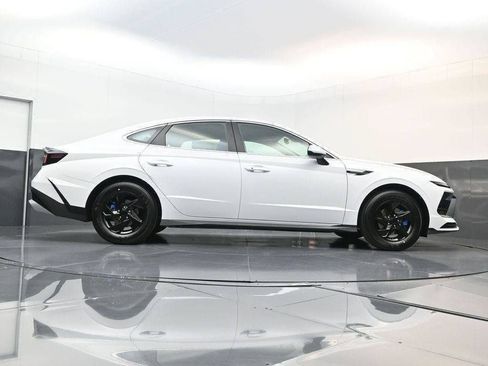 New 2026 Hyundai Sonata SE FWD image 24