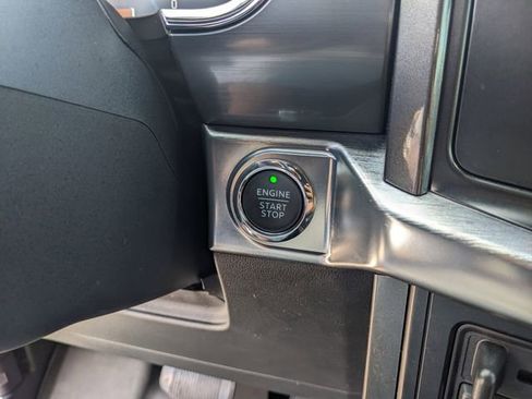 Used 2023 Ford F150 Lariat AWD/4WD image 28