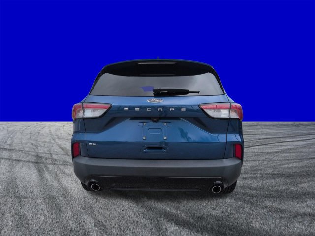 Certified 2022 Ford Escape SE w/ SE Sport Appearance Package FWD image 5