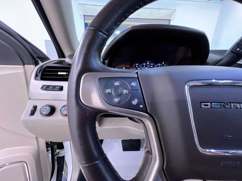 Used 2016 GMC Yukon XL Denali w/ Open Road Package AWD/4WD image 18