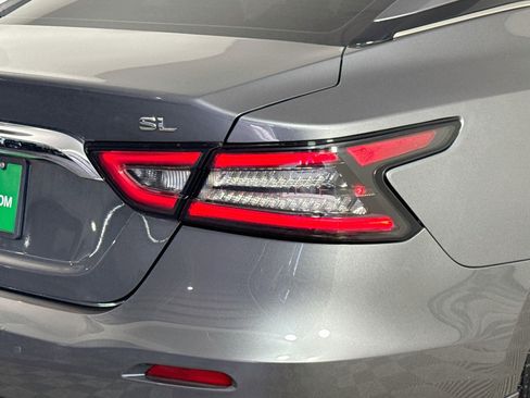 Used 2023 Nissan Maxima SL FWD image 34
