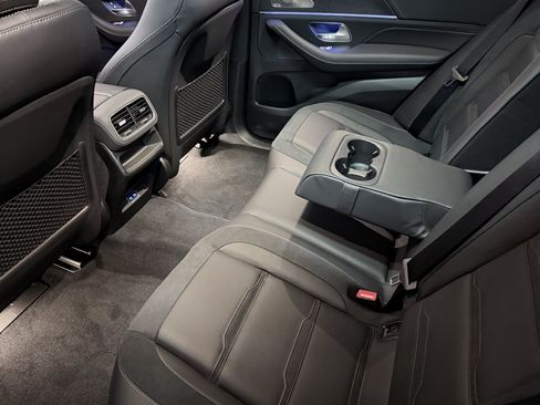 New 2026 Mercedes-Benz GLE 63 AMG S image 11