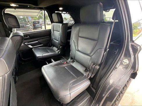 Used 2023 Toyota Sequoia Platinum AWD/4WD image 24
