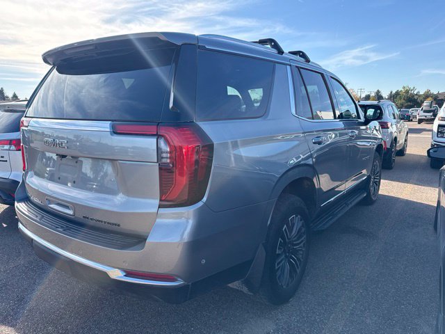 Used 2025 GMC Yukon Elevation AWD/4WD image 2