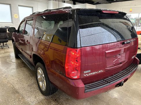Used 2010 GMC Yukon XL SLT image 14