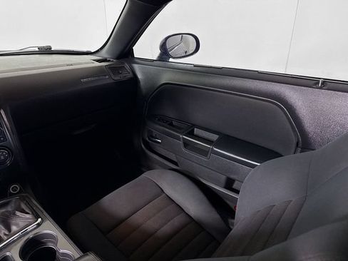 Used 2010 Dodge Challenger R/T RWD image 20