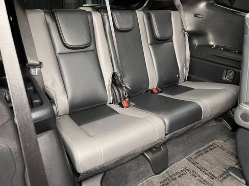 Used 2024 Subaru Ascent Onyx Edition image 14