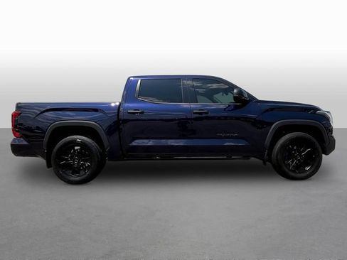 Used 2023 Toyota Tundra SR5 w/ SR5 Convenience Package AWD/4WD image 8