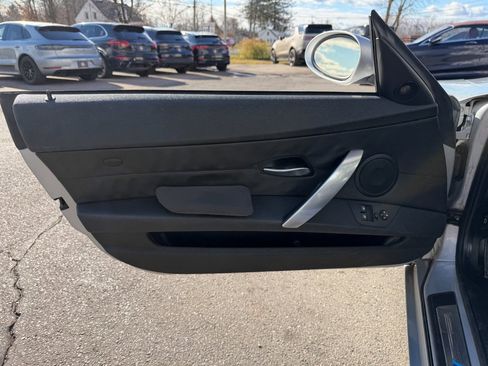 Used 2007 BMW M Roadster image 29