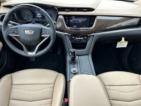 New 2025 Cadillac XT6 Premium Luxury w/ Platinum Package image 14