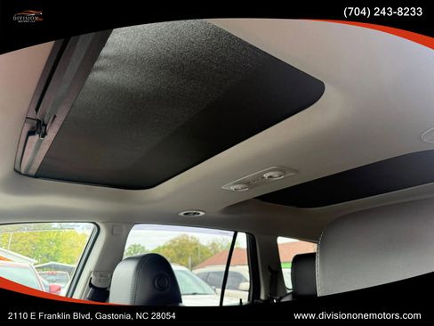 Used 2017 Buick Enclave Leather image 18