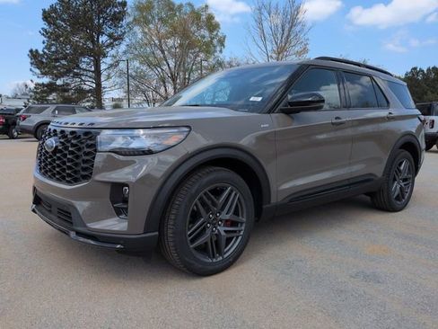 New 2026 Ford Explorer ST-Line image 7