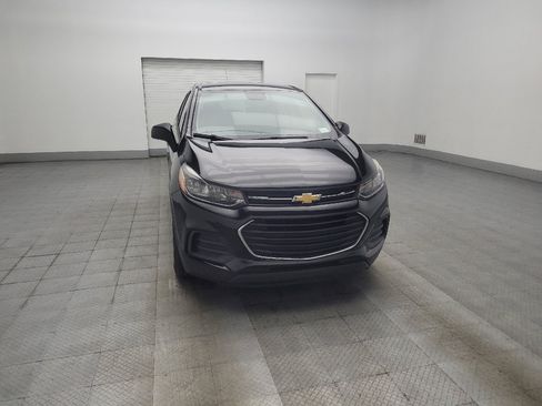 Used 2020 Chevrolet Trax LS w/ Tint and Cruise Package FWD image 14