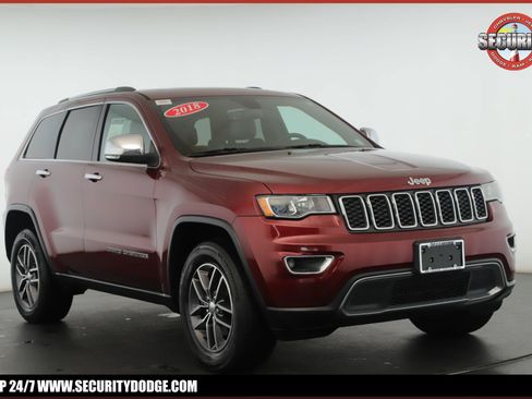 Used 2018 Jeep Grand Cherokee Limited AWD/4WD image 1