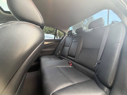 Used 2017 INFINITI Q50 3.0t Premium RWD image 17