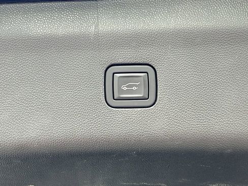 Used 2011 Buick Enclave CXL w/ Trailering Provision Package AWD/4WD image 42
