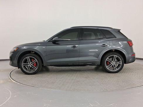 Used 2025 Audi Q5 e Premium Plus image 2