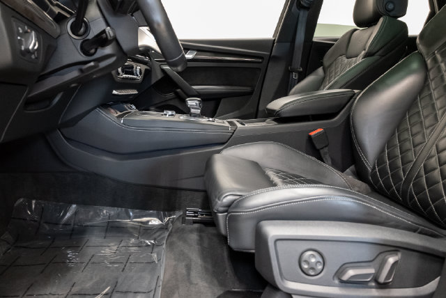 Used 2019 Audi SQ5 Premium Plus w/ Premium Plus Package AWD/4WD image 11