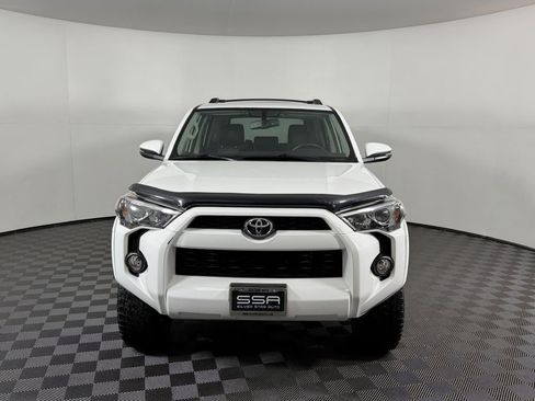 Used 2015 Toyota 4Runner SR5 Premium image 2