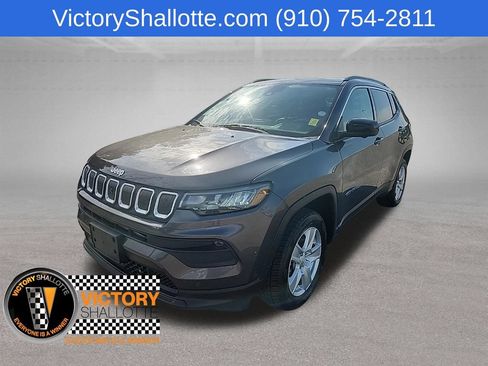 Certified 2022 Jeep Compass Latitude w/ Sun and Sound Group AWD/4WD image 19