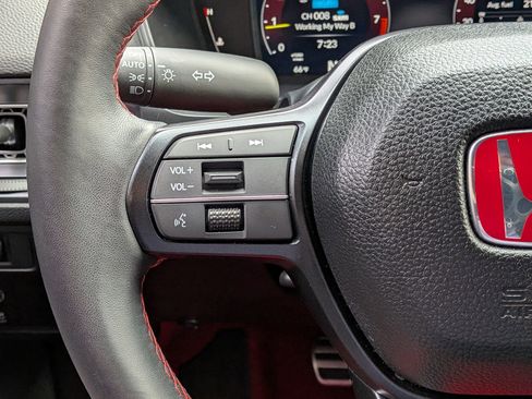 Used 2025 Honda Civic Type R image 15