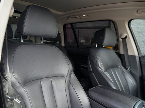 Used 2020 BMW X7 xDrive40i w/ Luxury Seating Package image 21