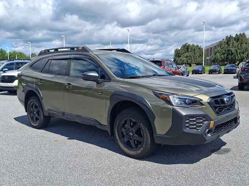 Certified 2025 Subaru Outback Wilderness AWD/4WD image 3