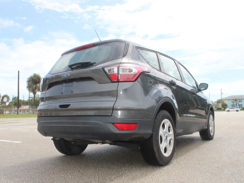 Used 2017 Ford Escape S FWD image 22