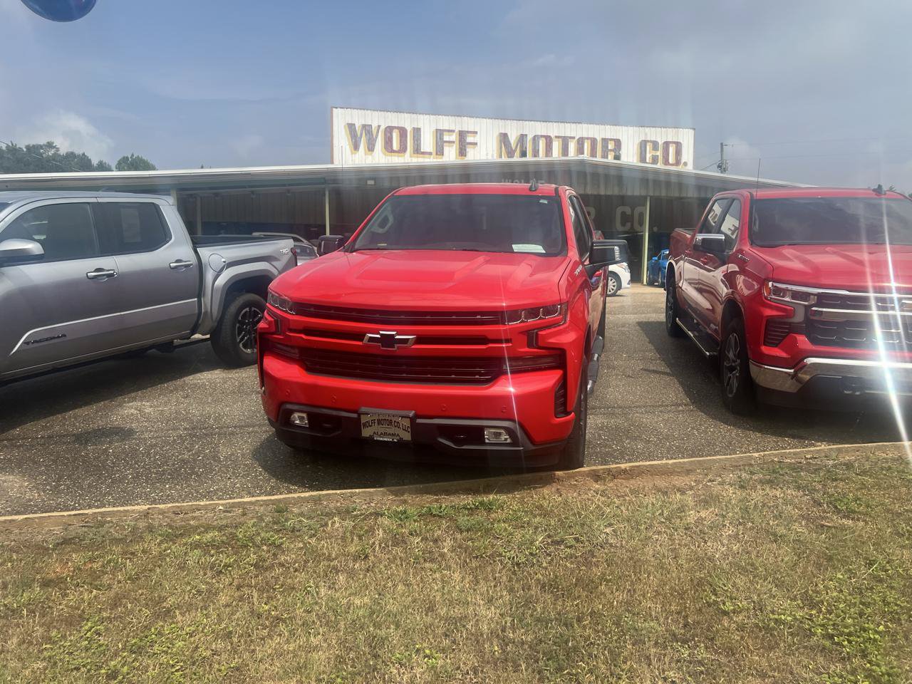 Used 2020 Chevrolet Silverado 1500 RST AWD/4WD image 2