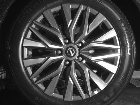 Used 2025 Nissan Altima 2.5 SV FWD image 14