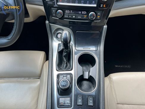 Used 2017 Nissan Maxima 3.5 SL FWD image 33
