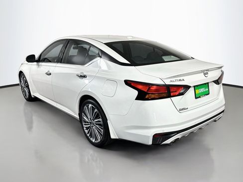 Used 2024 Nissan Altima 2.5 SL FWD image 7