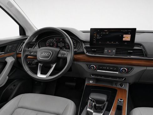 Certified 2023 Audi Q5 2.0T Premium Plus w/ Premium Plus Package AWD/4WD image 25