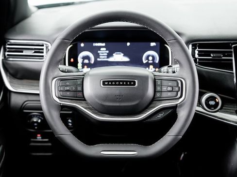 Used 2022 Jeep Wagoneer Series II image 13