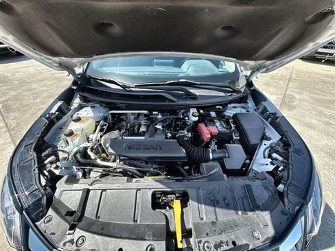 Used 2024 Nissan Rogue S FWD image 24
