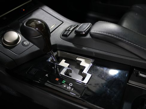Used 2015 Lexus ES 350 w/ Luxury Package FWD image 17