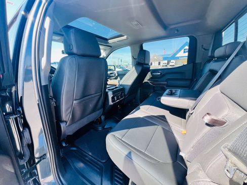 Used 2021 GMC Sierra 1500 SLT w/ SLT Premium Plus Package image 32