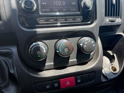 Used 2017 RAM ProMaster 2500 w/ Premium Appearance Group FWD image 12