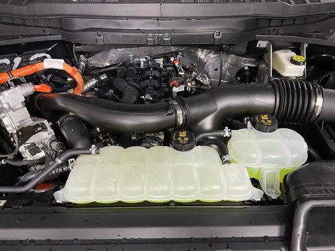 New 2026 Ford F150 Platinum w/ Equipment Group 702A High image 9