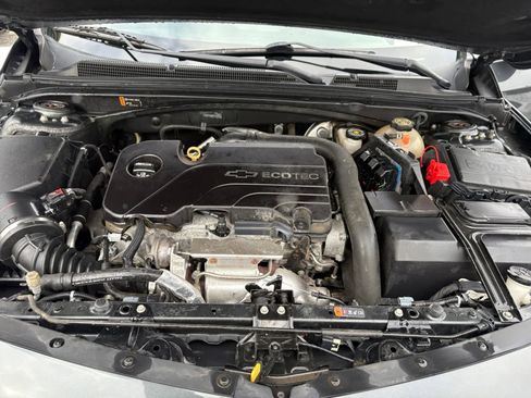 Used 2017 Chevrolet Malibu LT image 20