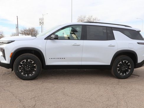 New 2026 Chevrolet Traverse Z71 w/ Enhanced Driving Package image 4