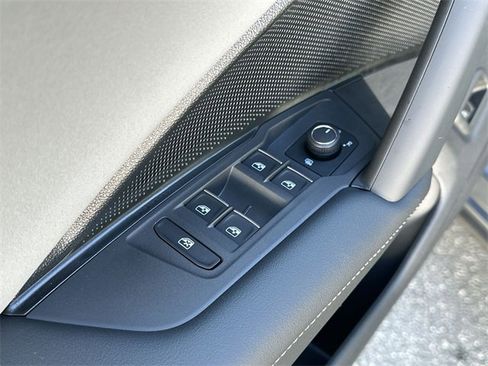 New 2026 Volkswagen Tiguan SE R-Line image 15