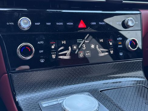 Used 2025 Genesis G80 3.5T Sport Prestige image 9