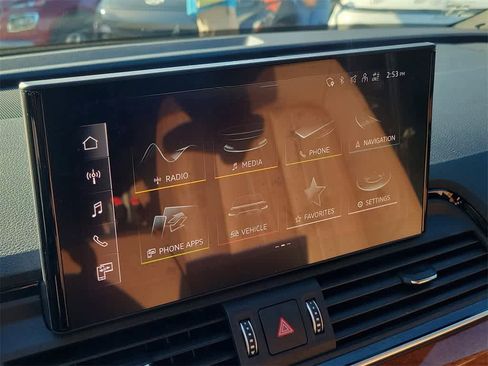 Used 2022 Audi Q5 2.0T Premium image 29