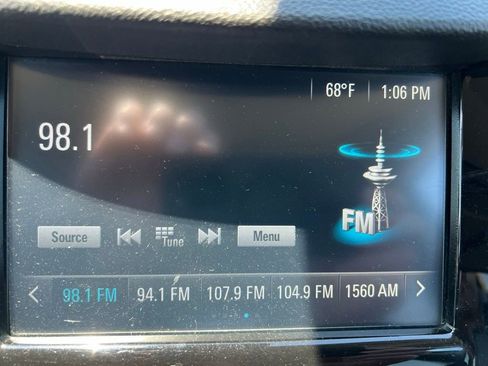 Used 2017 Chevrolet Trax LT AWD/4WD image 26