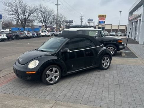 Used 2007 Volkswagen Beetle Convertible w/ Package 2 image 14