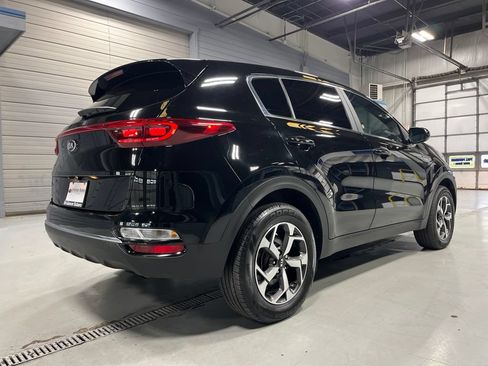 Used 2022 Kia Sportage LX AWD/4WD image 7