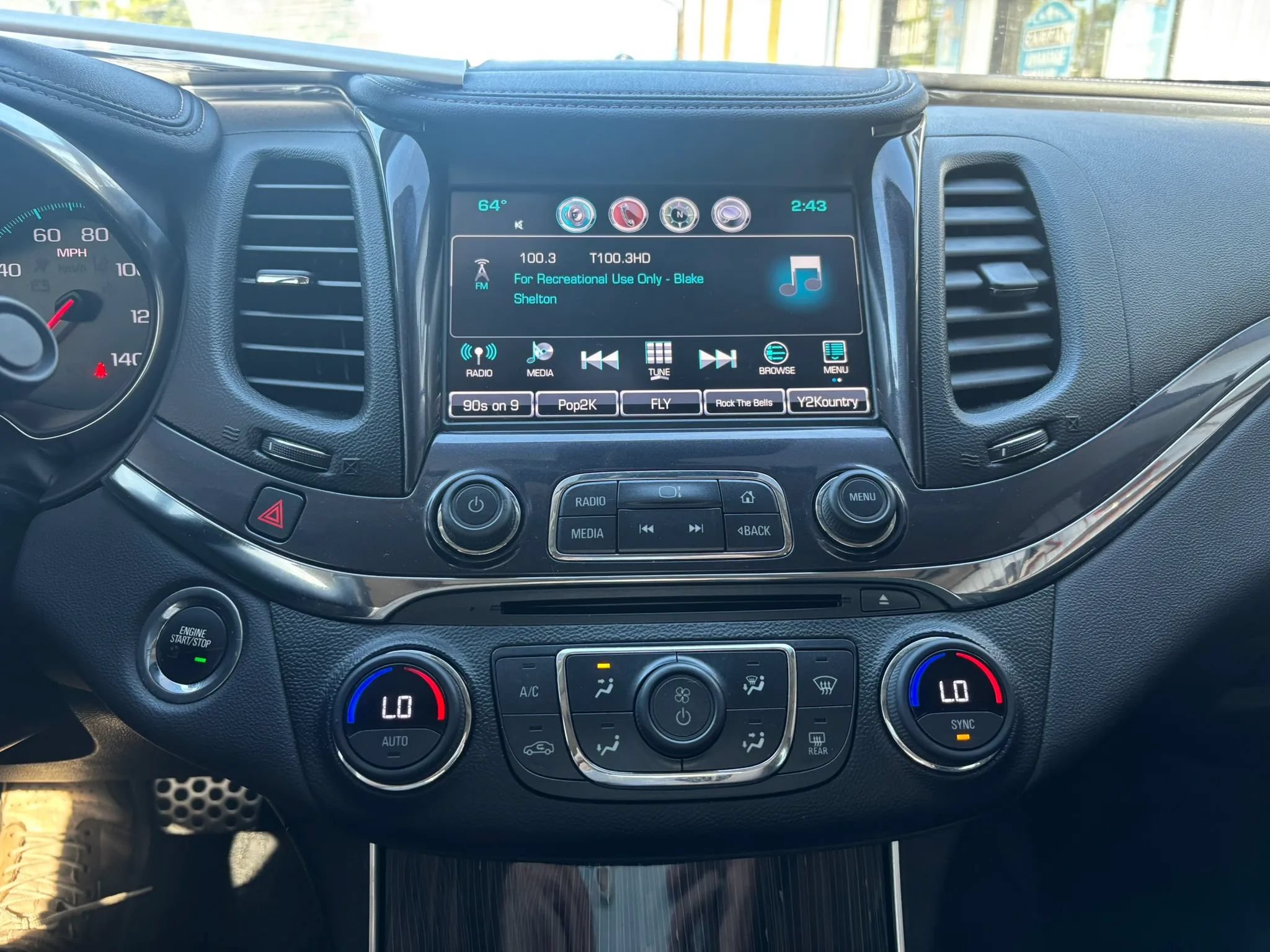 Used 2017 Chevrolet Impala Premier FWD image 28