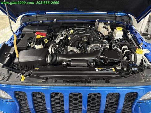 Used 2022 Jeep Gladiator Sport image 12